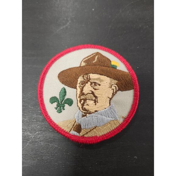 Vintage Baden-Powell Embroidered Scout Patch Lord of Scouting Collectible Badge - Picture 3 of 3